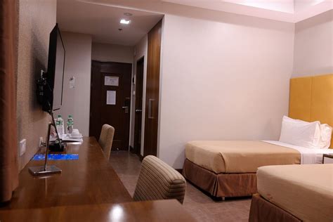 iloilo city hotel rooms|District 21 Hotel .